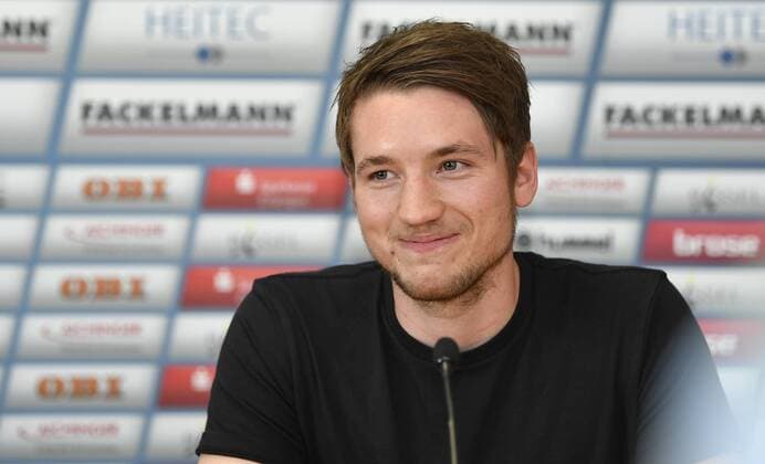 09.05.2018 - Handball - 1. Bundesliga - Saison 2017 2018 - HC Erlangen HCE - Pressekonferenz Pressetermin Medientermin - Vorstellung Dominik Mappes - - Dominik Mappes ( Neuzugang HC Erlangen )