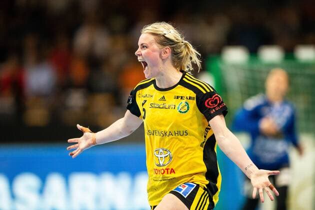 180510 Sävehofs Ida Oden jublar efter att hon gjort det avgörande malet under SM-finalen i SHE mellan H65 Höör och Sävehof den 10 maj 2018 i Göteborg. Copyright: MICHAELxERICHSEN BB180510MI026