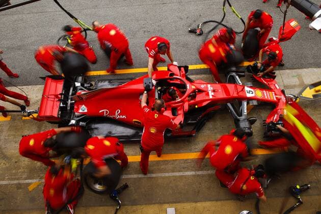 Motorsports: FIA Formula One World Championship WM Weltmeisterschaft 2018, Grand Prix of Spain, Mechanics during pit stop training Barcelona Spain
