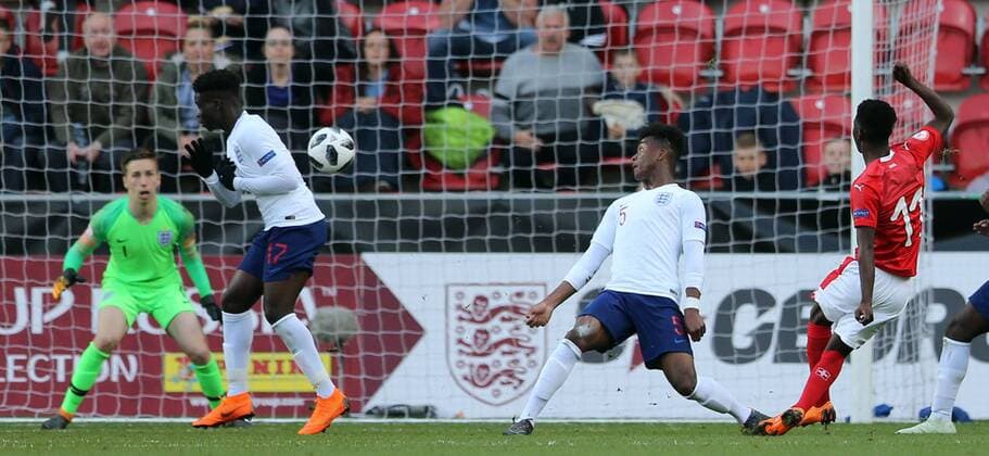 Switzerland v England UEFA EURO EM Europameisterschaft Fussball U17 U 17 Championship Felix Mambimbi (r) of Switzerland scoring the opening goal during the UEFA Euro U17 Championship match at the New York Stadium, Rotherham Content Not Available For UK Newspapers Copyright: xSimonxMoorex FIL-11776-0008