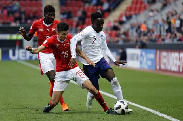 Switzerland v England UEFA EURO EM Europameisterschaft Fussball U17 U 17 Championship David Jacovic (c) of Switzerland and Arvin Appiah (r) of England during the UEFA Euro U17 Championship match at the New York Stadium, Rotherham Content Not Available For UK Newspapers Copyright: xSimonxMoorex FIL-11776-0014