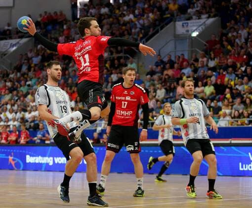 BAU 11.05.2018 Bietigheim Handball SG BBM Bietigheim vs. TV Emsdetten, Christian Schäfer (BBM, oben)