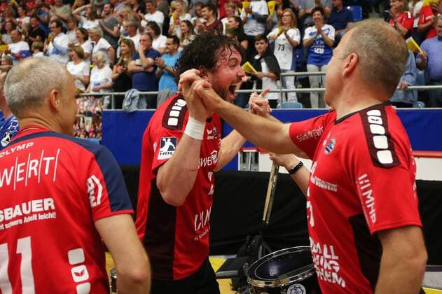 BAU 11.05.2018 Bietigheim Handball SG BBM Bietigheim vs. TV Emsdetten, Robin Haller (BBM, Mitte) freut sich über den Aufstieg