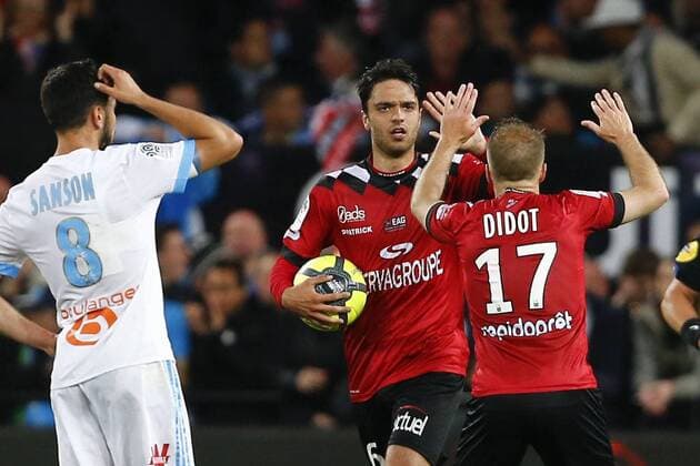 Joie Clement Grenier (Guingamp ) et Etienne Didot (Guingamp ) FOOTBALL : Guingamp vs Marseille - Ligue 1 - 11 05 2018 GwendolineLeGoff Panoramic 