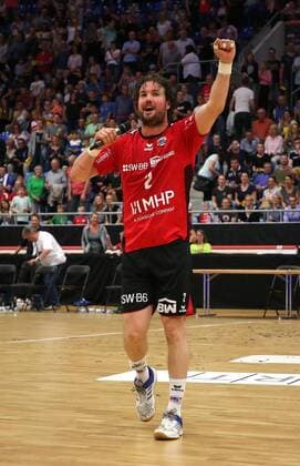 BAU 11.05.2018 Bietigheim Handball SG BBM Bietigheim vs. TV Emsdetten, Robin Haller (BBM) feiert den Aufstieg