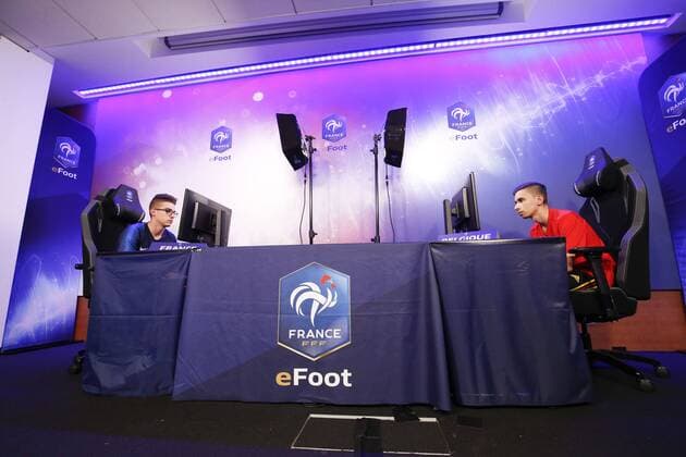 Herozia ( Nathan Gil France) vs Stefano Pinna (Belgique) FOOTBALL : France vs Belgique - 1er Match International de Esport - 12 05 2018 GwendolineLeGoff Panoramic 