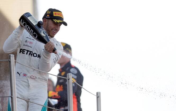 British Formula One pilot Lewis Hamilton, of Mercedes, celebrates his victory at the Formula One Grand Prix of Spain at Circuit Barcelona-Catalunya race-track in Montmelo, Barcelona, northeastern Spain, 13 May 2018. Grand Prix of Spain !ACHTUNG: NUR REDAKTIONELLE NUTZUNG!  Copyright: xAlbertoxEstevezx GRAF6590 20180513-636618292035250205