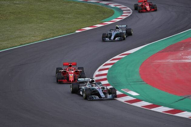 Photo4 LaPresse 13 05 2018 Barcelona, Spain Grand Prix Formula One Spain 2018 In the pic: Lewis Hamilton (GBR) Mercedes AMG F1 W09 and Sebastian Vettel (GER) Scuderia Ferrari SF71H & xa9; Photo4 LaPresse 13 05 2018 Barcelona, Spain Sport Grand Prix Formula One Spain 2018 In the pic: Lewis Hamilton (GBR) Mercedes AMG F1 W09 and Sebastian Vettel (GER) Scuderia Ferrari SF71H  Copyright: xPhoto4 LaPressex
