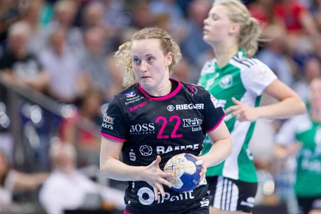 Maren Weigel (Nr. 22 Tussies Metzingen) VfL Oldenburg Handball vs TuS Metzingen VfL Oldenburg Handball vs VfL Oldenburg Handball vs TuS Metzingen, Handball, Handball Bundesliga, Saison 2017 2018, 13.05.2018 Oldenburg Copyright: xDanielxReinelt xEibner-Pressefotox EP_drt