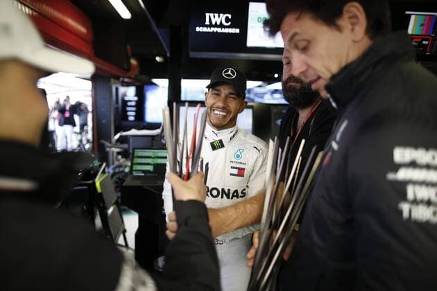 Motorsports: FIA Formula One World Championship WM Weltmeisterschaft 2018, Grand Prix of Spain, 77 Valtteri Bottas (FIN, Mercedes AMG Petronas Motorsport), 44 Lewis Hamilton (GBR, Mercedes AMG Petronas Motorsport), Toto Wolff (AUT, Mercedes AMG Petronas Motorsport), Barcelona Spain