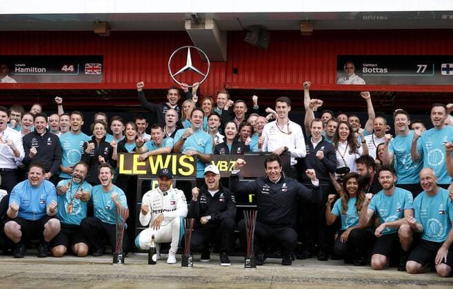 Motorsports: FIA Formula One World Championship WM Weltmeisterschaft 2018, Grand Prix of Spain, 44 Lewis Hamilton (GBR, Mercedes AMG Petronas Motorsport), 77 Valtteri Bottas (FIN, Mercedes AMG Petronas Motorsport), Toto Wolff (AUT, Mercedes AMG Petronas Motorsport), Barcelona Spain