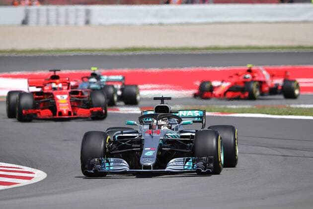 Bilder des Tages - SPORT Photo4 LaPresse 13 05 2018 Barcelona, Spain Grand Prix Formula One Spain 2018 In the pic: Lewis Hamilton (GBR) Mercedes AMG F1 W09, Sebastian Vettel (GER) Scuderia Ferrari SF71H , Valtteri Bottas (FIN) Mercedes AMG F1 W09 and Kimi Raikkonen (FIN) Scuderia Ferrari SF71H & xa9; Photo4 LaPresse 13 05 2018 Barcelona, Spain Sport Grand Prix Formula One Spain 2018 In the pic: Lewis Hamilton (GBR) Mercedes AMG F1 W09, Sebastian Vettel (GER) Scuderia Ferrari SF71H , Valtteri Bottas (FIN) Mercedes AMG F1 W09 and Kimi Raikkonen (FIN) Scuderia Ferrari SF71H  Copyright: xPhoto4 LaPressex