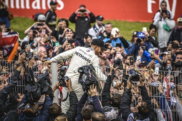 May 13, 2018 - Barcelona, Catalonia, Spain - LEWIS HAMILTON (GBR), Mercedes, celebrates his victory with the waiting crowd at the Spanish GP at Circuit de Barcelona - Catalunya F1 2018: Spanish Grand Prix: Hamilton Wins - ZUMAo105 20180513_zap_o105_078 Copyright: xMatthiasxOesterlex