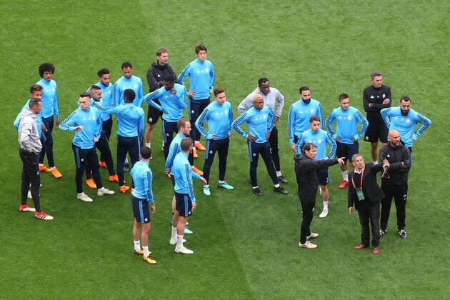 Olympique de Marseille Training Marseille Manager Rudi Garcia and the Marseille players during the Olympique de Marseille training session at Stade de Lyons, Lyons Content Not Available For UK Newspapers Copyright: xPaulxChestertonx FIL-11803-0013