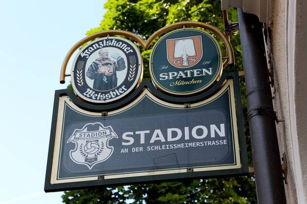 Feature, History of Football Preview Screening Deutschland deine Fussballseele mit Wigald Boning und Paul Breitner in der Fussball-Kneipe Stadion in Muenchen am 15.05.2018