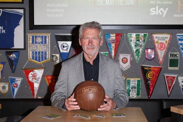 Paul Breitner, History of Football Preview Screening Deutschland deine Fussballseele mit Wigald Boning und Paul Breitner in der Fussball-Kneipe Stadion in Muenchen am 15.05.2018