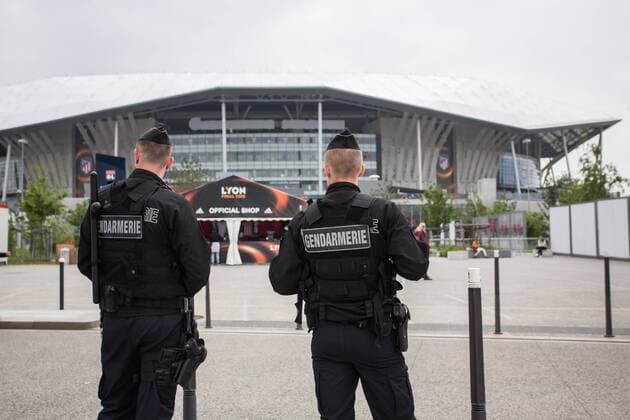 Fußball, EL, Finale, Sicherheitsvorkehrungen SOCCER - EL, Atletico vs Marseille LYON,FRANCE,16.MAY.18 - SOCCER - UEFA Europa League, final, Atletico Madrid vs Olympique Marseille. Image shows policemen and the stadium. GEPAxpictures xDanielxGoetzhaber