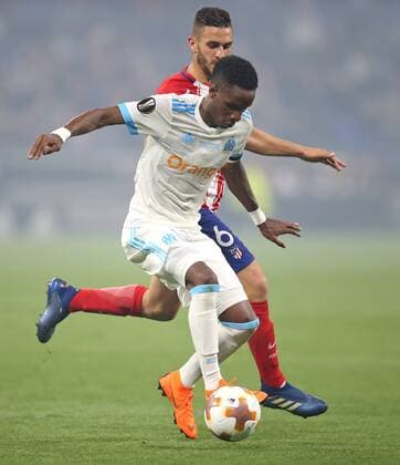 Fußball, EL, Finale, Olympique Marseille - Atletico Madrid 16.05.2018, Fussball UEFA Europa-League Finale 2018, Olympique Marseille - Atletico Madrid, im Parc Olympique Lyonnais. v.l. Bouna Sarr (Olympique Marseille) gegen Koke (Atletico Madrid)