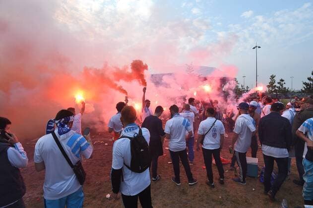 Fußball, EL, Finale, Ultras aus Marseille in Lyon Supporters marseillais aux abords du stade FOOTBALL : Ambiance supporters marseillais dans les rues de Lyon avant la finale de l Europa Ligue - 16 05 2018 FredericChambert Panoramic 