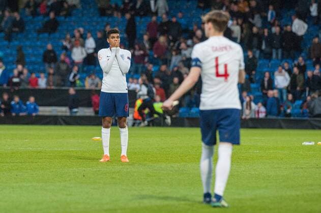 England v Netherlands UEFA EURO EM Europameisterschaft Fussball U17 U 17 Championship Semi-Final Tyreece John-Jules (left) and James Garner of England following the UEFA Euro U17 Championship Semi-Final match at the Proact stadium, Chesterfield Content Not Available For UK Newspapers Copyright: xMattxWilkinsonx FIL-11809-0038