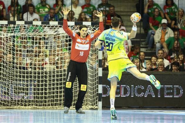 Saint Raphael Var vs SC Magdeburg. Jannick Green Krejberg (Magdeburg, 16) beim Siebenmeter gegen Raphael Caucheteux (Saint Raphael, 20) Saint Raphael Var vs SC Magdeburg, Handball, Ottostadt Magdeburg EHF Cup Finals 2018, Saison 2017 2018, 19.05.2018 Magdeburg Copyright: xEibner-Pressefotox EP_taeger