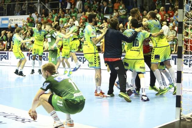 Saint Raphael Var vs SC Magdeburg. Saint Raphael Jubel über den Sieg, Jubel nach Spielende, Magdeburg enttäuscht, schaut enttäuscht, niedergeschlagen, disappointed Saint Raphael Var vs SC Magdeburg, Handball, Ottostadt Magdeburg EHF Cup Finals 2018, Saison 2017 2018, 19.05.2018 Magdeburg Copyright: xEibner-Pressefotox EP_taeger