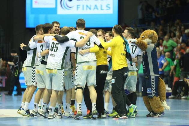 19.05.2018, xcsx, Handball EHF Cup Final 4, Frisch auf Goeppingen - Fuechse Berlin, emspor, v.l. Berliner Jubel nach Spielende, Finaleinzug Magdeburg