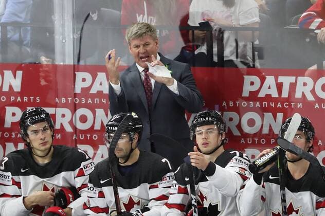COPENHAGEN, DENMARK - MAY 19, 2018: Head coach Bill Peters (C back) of the Canadian team in their 2018 IIHF World Championship WM Weltmeisterschaft semi-final match against Switzerland at Royal Arena in Copenhagen. Anton Novoderezhkin TASS  TS080310