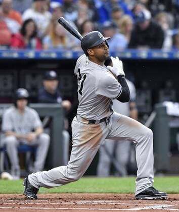 May 19, 2018 - Kansas City, MO, USA - New York Yankees Aaron Hicks follows through on an in the park in the third inning during Saturday s baseball game against the Kansas City Royals on May 19, 2018, at Kauffman Stadium in Kansas City, Mo. Royals vs Yankees - ZUMAm67_ 20180519_zaf_m67_011 Copyright: xJohnxSleezerx