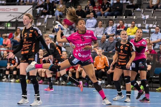 Tamara Haggerty (HSG Bad Wildungen Vipers 05), Delaila Amega (TusSies Metzingen 05), Anouk Nieuwenweg (HSG Bad Wildungen Vipers 06), HSG Bad Wildungen Vipers gegen TuS Metzingen, Handball, OLYMP Final4, HBF, Handball Pokalfinale, Spiel um Platz 3, 1. Bundesliga, Frauen, 20.05.2018, HSG Bad Wildungen Vipers gegen TuS Metzingen, Handball, OLYMP Final4, HBF, Handball Pokalfinale, Spiel um Platz 3, 1. Bundesliga, Frauen, 20.05.2018 Stuttgart Copyright: xFrankx Eibner-Pressefotox EP_wfk