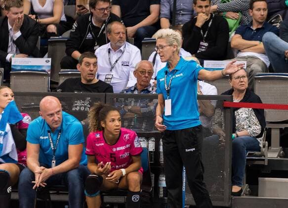 Edina Rott (TusSies Metzingen Trainerin), HSG Bad Wildungen Vipers gegen TuS Metzingen, Handball, OLYMP Final4, HBF, Handball Pokalfinale, Spiel um Platz 3, 1. Bundesliga, Frauen, 20.05.2018, HSG Bad Wildungen Vipers gegen TuS Metzingen, Handball, OLYMP Final4, HBF, Handball Pokalfinale, Spiel um Platz 3, 1. Bundesliga, Frauen, 20.05.2018 Stuttgart Copyright: xFrankx Eibner-Pressefotox EP_wfk