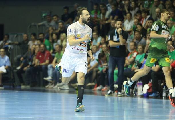 20.05.2018, xcsx, Handball EHF Cup Final 4, Handball EHF Cup Final 4, Spiel um Platz 3, SC Magdeburg - Frisch auf Göppingen, emspor, v.l. Tim Kneule (Frisch Auf! Göppingen) jubelt nach Torerfolg Magdeburg
