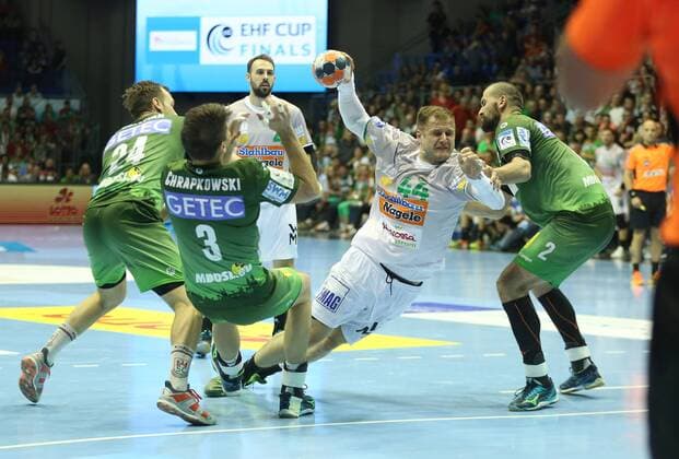 20.05.2018, xcsx, Handball EHF Cup Final 4, Handball EHF Cup Final 4, Spiel um Platz 3, SC Magdeburg - Frisch auf Göppingen, emspor, v.l. Christian O Sullivan (SC Magdeburg), Piotr Chrapkowski (SC Magdeburg), Kresimir Kozina (Frisch Auf! Göppingen), Zweikampf, battle for the ball Magdeburg