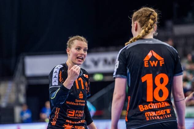 HSG Bad Wildungen Vipers - TuS Metzingen Miranda SCHMIDT-ROBBEN ( 11 HSG Bad Wildungen Vipers) Romy BACHMANN ( 18 HSG Bad Wildungen Vipers) beim Spiel des OLYMP FINAL4, HSG Bad Wildungen Vipers vs. TuS Metzingen. Stuttgart. 20.05.18 Handball OLYMP Final4 , Stuttgart Baden Wuerttemberg Deutschland Porsche Arena