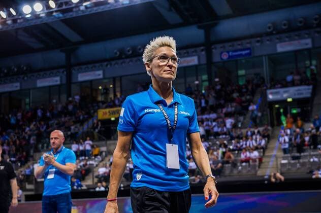 HSG Bad Wildungen Vipers - TuS Metzingen Trainerin TuS Metzingen - Edina ROTT beim Spiel des OLYMP FINAL4, HSG Bad Wildungen Vipers vs. TuS Metzingen. Stuttgart. 20.05.18 Handball OLYMP Final4 , Stuttgart Baden Wuerttemberg Deutschland Porsche Arena