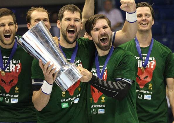 20.05.2018, xcsx, Handball EHF Cup Final 4, Handball EHF Cup Final 4, Finale, Saint-Raphael Var Handball - Füchse Berlin, emspor, v.l. Jakob Gojun (Füchse Berlin) und Fabian Wiede (Füchse Berlin) jubeln mit dem Pokal, Füchse Berlin celebrate their Victory, Pokal, Trophy Magdeburg
