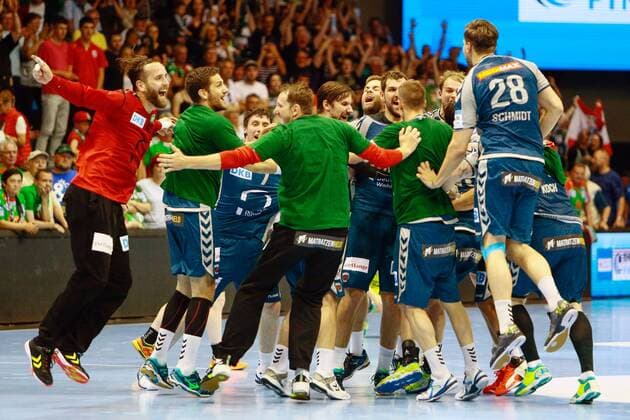Saint Raphael Var vs Füchse Berlin. Berlin Jubel über den Sieg, Jubel nach Spielende Finale Saint Raphael Var vs Füchse Berlin, Ottostadt Magdeburg EHF Cup Finals 2018, Saison 2017 2018, 20.05.2018 Magdeburg Copyright: xEibner-Pressefotox EP_taeger