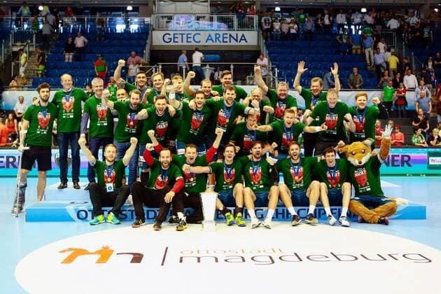 Saint Raphael Var vs Füchse Berlin. Berlins Spieler Jubel über den Sieg, Jubel nach Spielende Pokalübergabe, Pokal, Siegerehrung Finale Saint Raphael Var vs Füchse Berlin, Ottostadt Magdeburg EHF Cup Finals 2018, Saison 2017 2018, 20.05.2018 Magdeburg Copyright: xEibner-Pressefotox EP_taeger