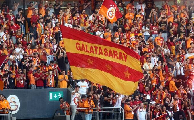 Galatasaray s players celebrate the 21st Turkish Super League championship title at Turk Telekom Stadium in Istanbul, Turkey on May 20, 2018. The Istanbul club clinched the title for the 21st time in the 60th season of the Turkish Super League. With Turkey s league result, Galatasaray also secured a direct participation in the UEFA Champions League.  Copyright: TolgaxAdanali 16010757