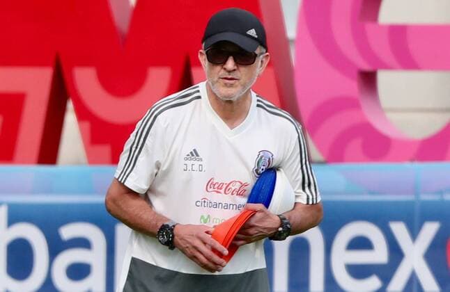 May 21, 2018 - EUM20180521DEP25.JPG.CIUDAD DE MEXICO SoccerFutbol-Seleccion.- La seleccion nacional mexicana durante su entrenamiento de este lunes 21 de mayo de 2018 en las instalaciones del Centro de Alto Rendimiento (CAR) de cara a su participacion en el Mundial de Rusia 2018. Foto: Agencia EL UNIVERSALAriel OjedaEVZ Latin News: May 21, 2018  - ZUMAu78_ 20180521_zaf_u78_598 Copyright: xElxUniversalx