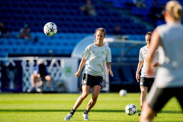 180523 Caroline Graham Hansen of Wolfsburg during a training session on May 23, 2018 in Kyiv. Photo: Vegard Wivestad Gr¿tt BILDBYRN kod VG 170172 Copyright: VEGARDxWIVESTADxGR¯TT BB180523BB477