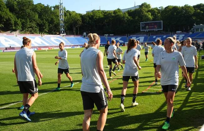 Lyon vs Wolfsburg, Finale CL Frauen, Vorberichte Kiew, Ukraine, 23.05.2018, FUßBALL - Olympique Lyon vs VfL Wolfsburg, Finale UEFA Frauen Champions League, Saison 2017-18. VfL Mannschaftstraining Frauen Kiew