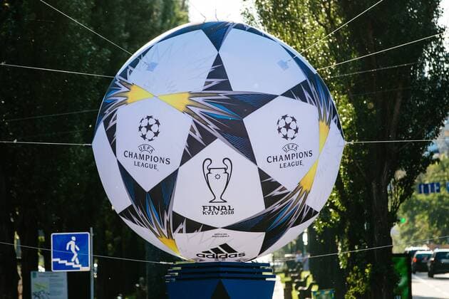 SOCCER - UEFA Men Women CL KIEV,UKRAINE,23.MAY.18 - SOCCER - UEFA Men Women Champions League, final, preview. Image shows a big inftlatable ball. GEPAxpictures xMaticxKlansek