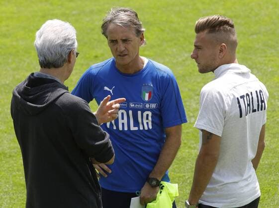 Photo Marco Bucco LaPresse May 24, 2018 Empoli (Italy) Soccer National A retreat In the pic: Roberto Mancini with Ciro Immobile Foto Marco Bucco LaPresse 24 05 2018 Coverciano-Firenze (Italia) Sport Calcio Raduno Nazionale A Nella foto:& xa0;Roberto Mancini con Ciro Immobile Photo Marco Bucco LaPresse May 24, 2018 Empoli (Italy) Sport Soccer National A retreat In the pic: Roberto Mancini with Ciro Immobile  Copyright: xMarcoxBucco LaPressex