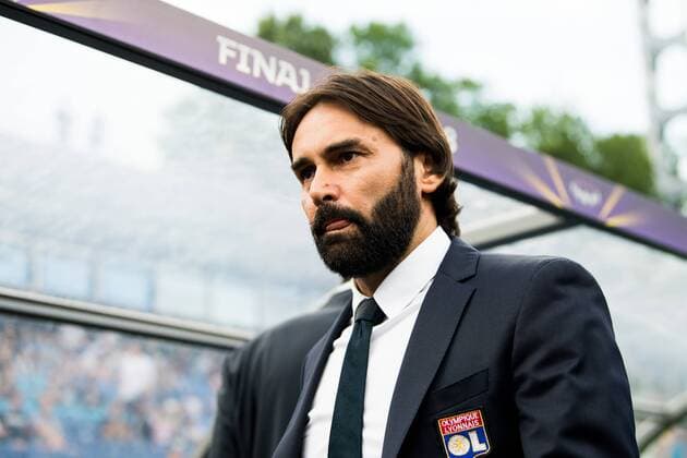 180524 Reynald Pedros, head coach of Lyon, ahead of the UEFA Women s Champions League final between VfL Wolfsburg and Olympique Lyonnais on May 24, 2018 in Kyiv. Photo: Vegard Wivestad Grott BILDBYRAN kod VG 170174 Copyright: VEGARDxWIVESTADxGRoTT BB180524BB028