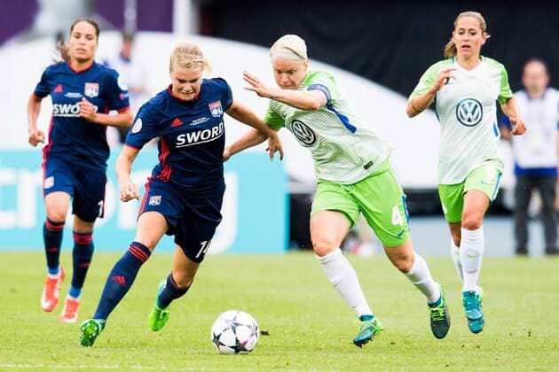 180524 Ada Hegerberg of Lyon and Nilla Fischer of Wolfsburg during the UEFA Women s Champions League final between VfL Wolfsburg and Olympique Lyonnais on May 24, 2018 in Kyiv. Photo: Vegard Wivestad Grott BILDBYRAN kod VG 170174 Copyright: VEGARDxWIVESTADxGRoTT BB180524BB034