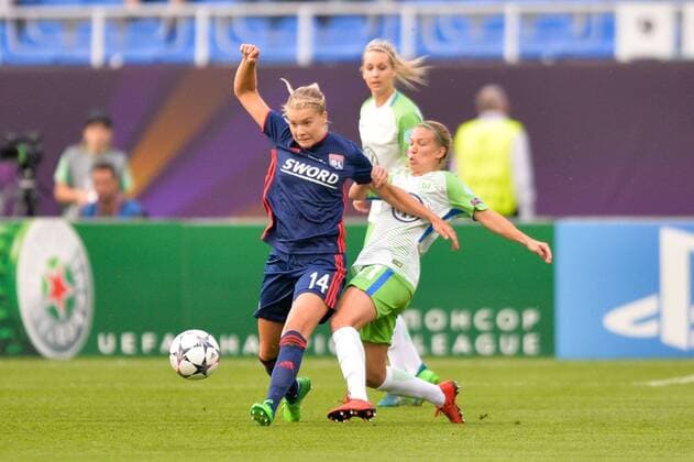 14 ADA HEGERBERG (OL) - 11 ALEXANDRA POPP (WOL) FOOTBALL FEMININ : Wolfsburg vs Lyon - Ligue des Champions - Finale - 24 05 2018 AnthonyBIBARD FEP Panoramic 