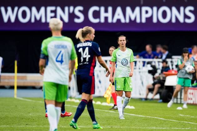 180524 Nilla Fischer and Caroline Graham Hansen of Wolfsburg, and Ada Hegerberg of Lyon during the UEFA Women s Champions League final between VfL Wolfsburg and Olympique Lyonnais on May 24, 2018 in Kyiv. Photo: Vegard Wivestad Grott BILDBYRAN kod VG 170174 Copyright: VEGARDxWIVESTADxGRoTT BB180524BB043