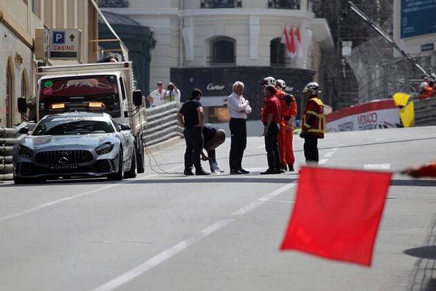 Photo4 LaPresse 24 05 2018 Monte Carlo, Monaco Grand Prix Formula One Monaco 2018 In the pic: Christian Horner (GBR), Red Bull Racing, Sporting Director , check the track & xa9; Photo4 LaPresse 24 05 2018 Monte Carlo, Monaco Sport Grand Prix Formula One Monaco 2018 In the pic: Christian Horner (GBR), Red Bull Racing, Sporting Director , check the track  Copyright: xPhoto4 LaPressex