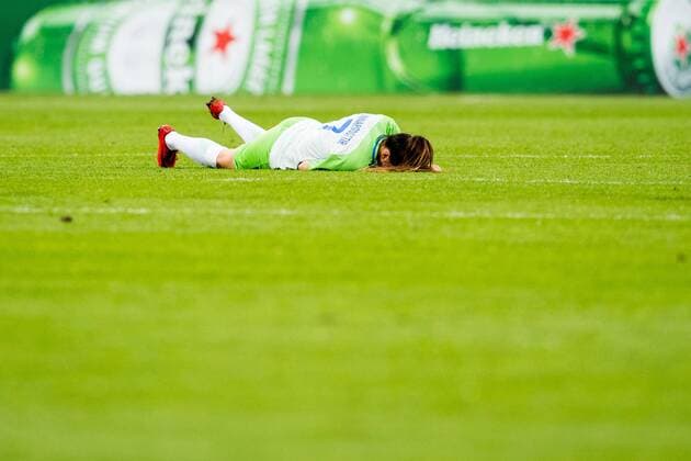 180524 Sara Björk Gunnarsdottir of Wolfsburg with an injury during the UEFA Women s Champions League final between VfL Wolfsburg and Olympique Lyonnais on May 24, 2018 in Kyiv. Photo: Vegard Wivestad Grott BILDBYRAN kod VG 170174 Copyright: VEGARDxWIVESTADxGRoTT BB180524BB051